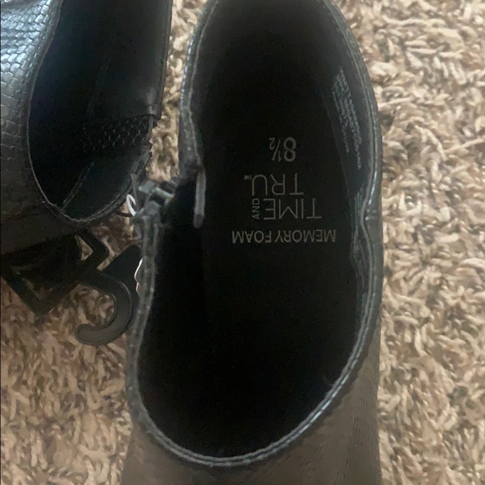 Women’s boots - Picture 5 of 6